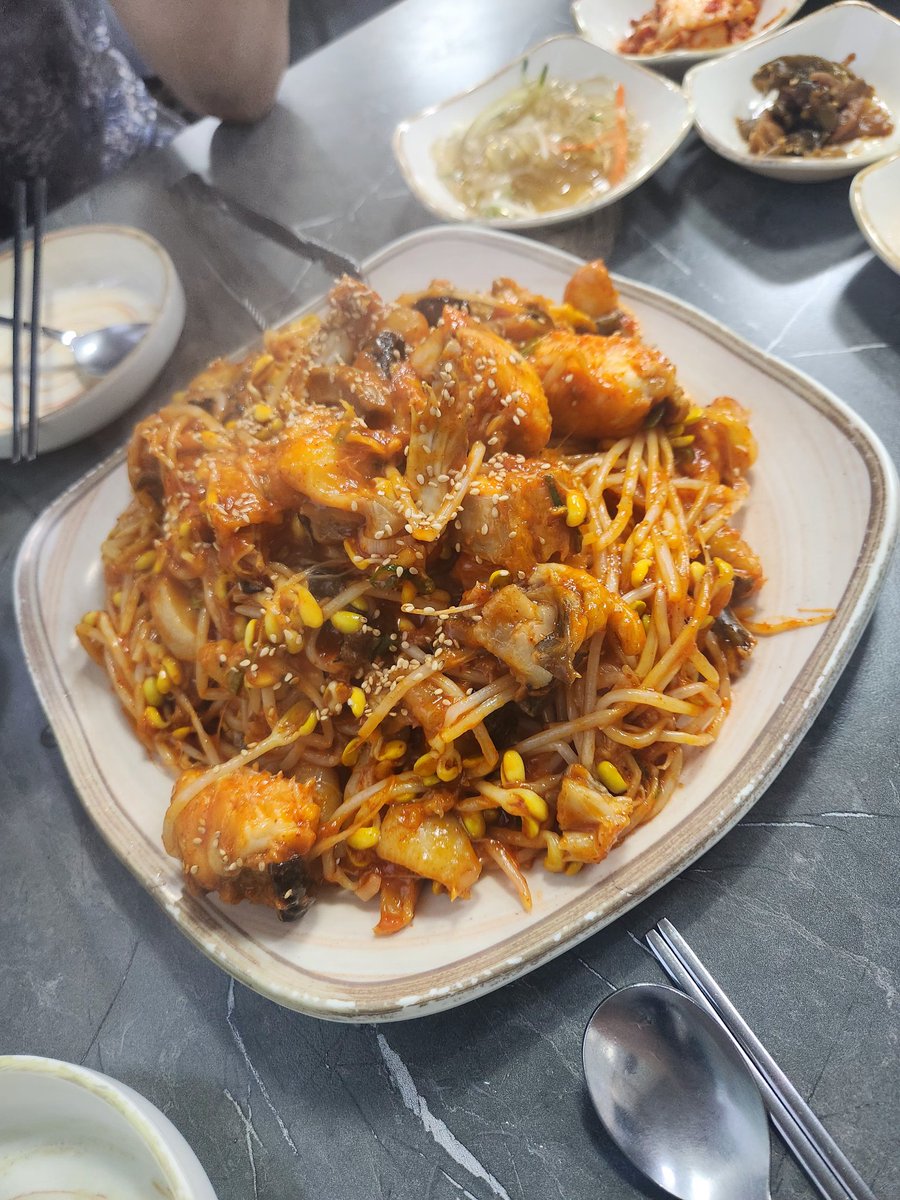 everything09876's tweet photo. 쉬는 날..
아구찜 좋아하는 커플ㅋ https://t.co/SaGKDzFMeI