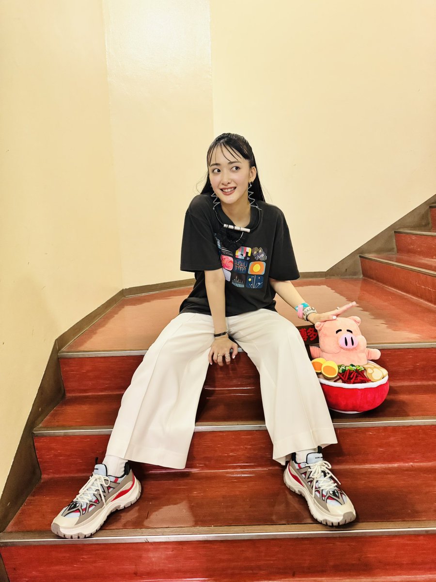 GtU3CtBbMAIqk6b.jpg