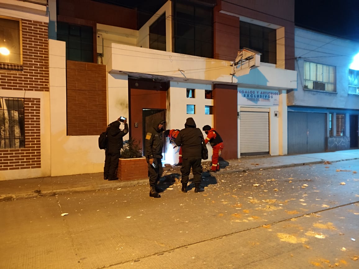 #deÚltimo
La concejal evista #WilmaAlanoca denunció que atentaron contra su integridad y su domicilio ubicado en <a href="/ElAltoAlcaldia/">Gobierno Autónomo Municipal de El Alto</a>, la madrugada de este viernes.