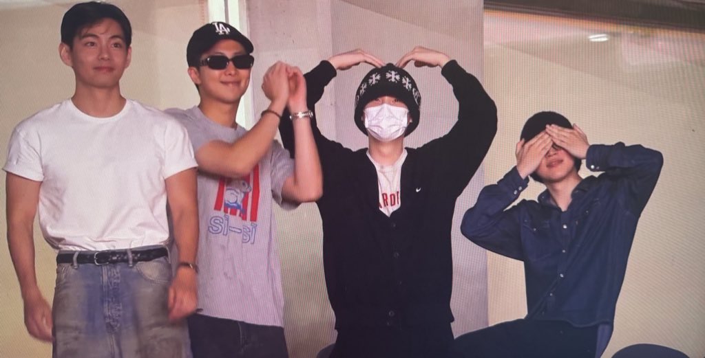 tksovers's tweet photo. "You just had to be there" 💜 https://t.co/OpsAiOHFSr
