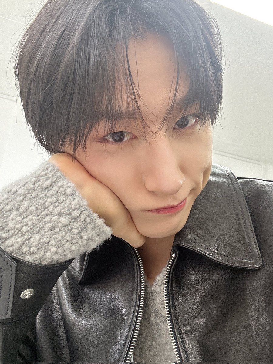talkabout126's tweet photo. 누가 이루케 이뿌니하래 !! 😍 https://t.co/JucG8NRSuZ