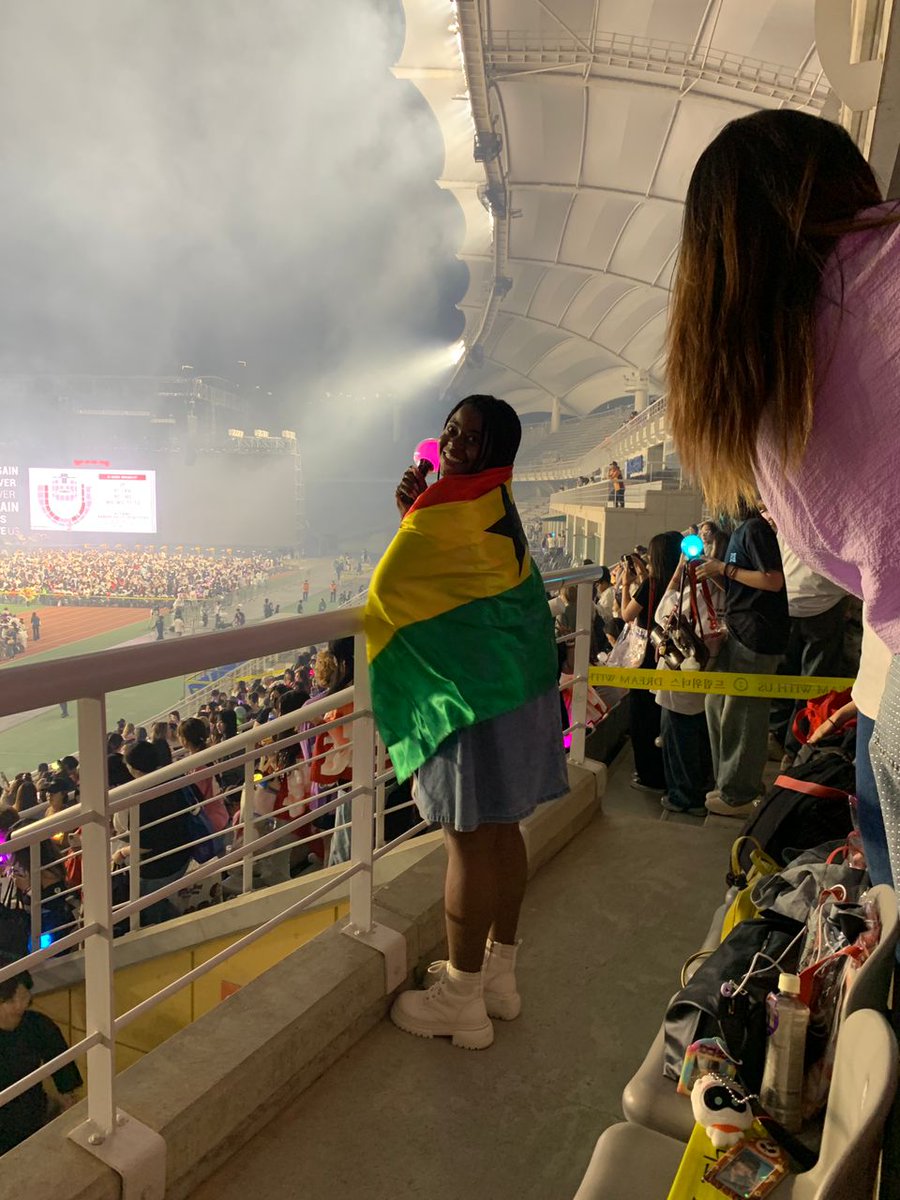 BTSGhanaARMY's tweet image. And we repped at the #HOPE_ON_THE_STAGE_TOUR_FINAL right in South Korea 💜🇬🇭💜🇬🇭
Gurl you made us proud💜💜💜💜💜

CONGRATULATIONS J-HOPE
J-HOPE BEST PERFORER
#HOPE_ON_THE_FESTA_STAGE
#HOS_TOUR_FINAL #HOS_TOUR_FINAL_D1 #JHOPE #FESTA2025 #BTSFESTA2025