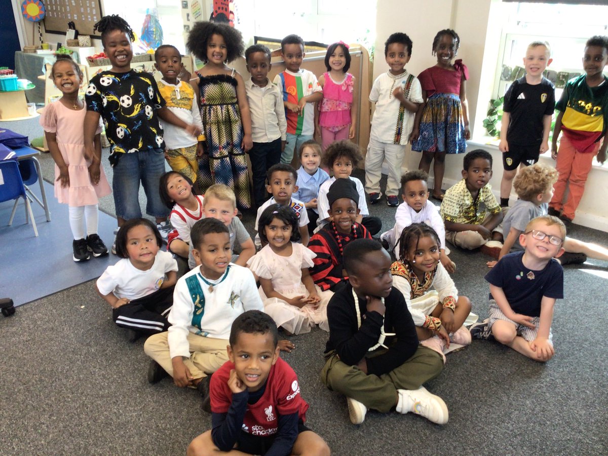 Reception children looking fabulous on our Cultural day.