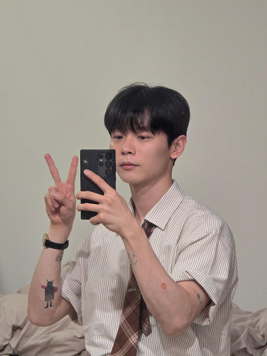 어뜨케 이 아기들이 30대남성이에요…🥺🥺