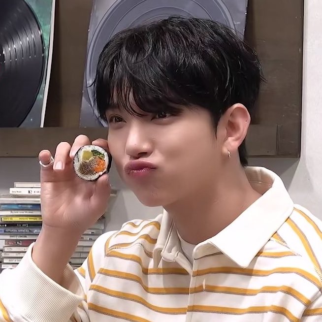 joshua triggers my cuteness aggression ><