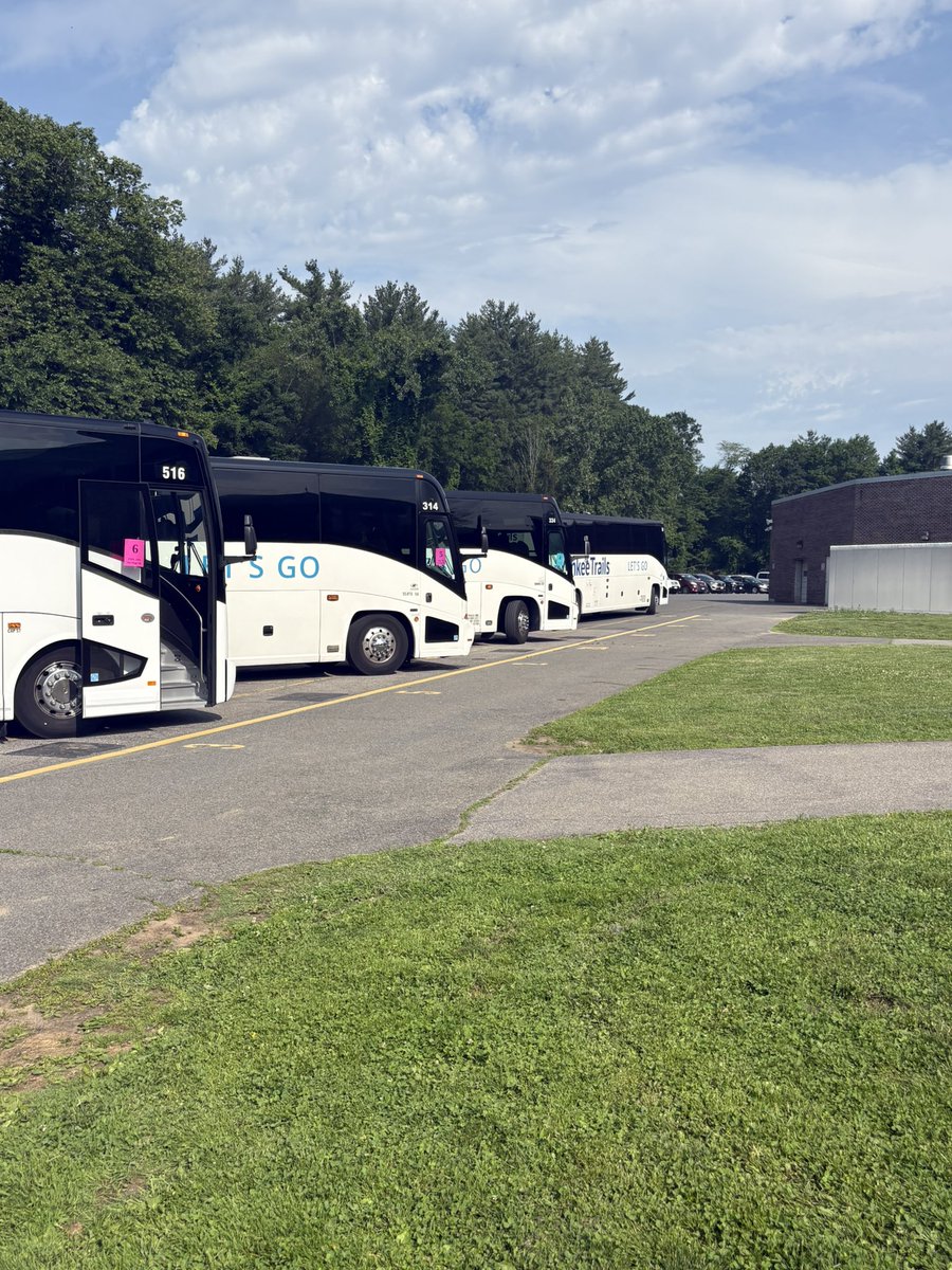 FMS Principal (@lastermichael) on Twitter photo So much positive energy this morning, S’s are excited yet calm, 8th grade field trip to Six Flags is off, have a great time! #fmslearns <a href="/GuilderlandCSD/">Guilderland Schools</a> <a href="/fmsptaguild/">FMS PTA</a> So much positive energy this morning, S’s are excited yet calm, 8th grade field trip to Six Flags is off, have a great time! #fmslearns <a href="/GuilderlandCSD/">Guilderland Schools</a> <a href="/fmsptaguild/">FMS PTA</a>
