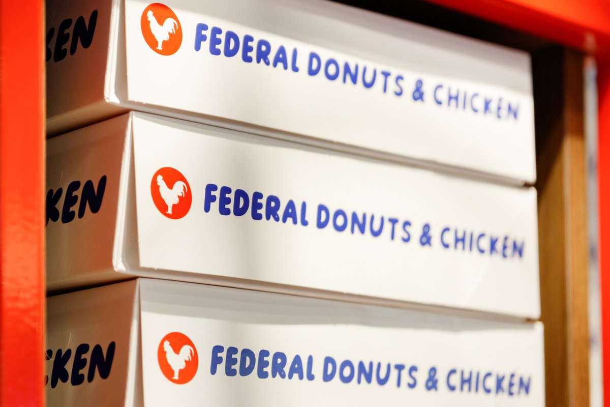 Another Philly staple has landed at PHL! 🍩🍗 

Federal Donuts &amp; Chicken is officially open between Terminals B &amp; C!  @federaldonuts @phlfoodandshops