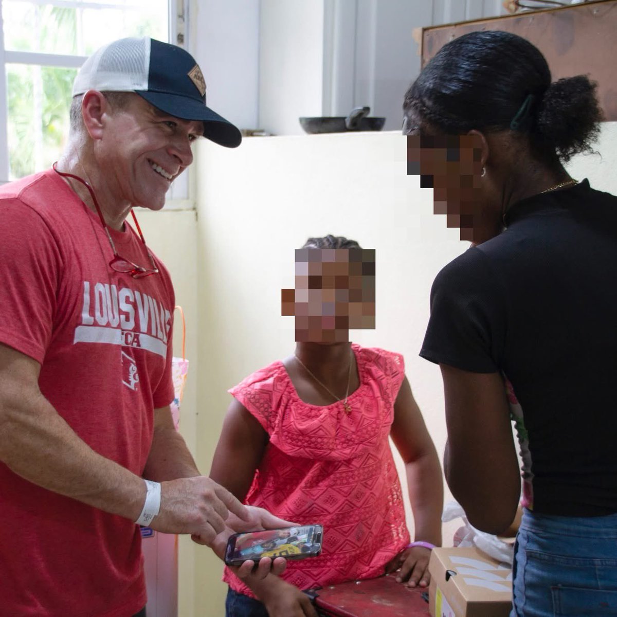 SCORE INTERNATIONAL (@scoreintl1) on Twitter photo “I had to make a decision: What was I feeding my heart? For me, I had to get into the Word." - <a href="/LouisvilleBSB/">Louisville Baseball</a>’s Dan McDonnell
We are inspired by Coach McDonnell’s faith in action & wish him & his team all the best at the College World Series! ⚾💪
sportsspectrum.com/sport/baseball… “I had to make a decision: What was I feeding my heart? For me, I had to get into the Word." - <a href="/LouisvilleBSB/">Louisville Baseball</a>’s Dan McDonnell
We are inspired by Coach McDonnell’s faith in action & wish him & his team all the best at the College World Series! ⚾💪
sportsspectrum.com/sport/baseball…