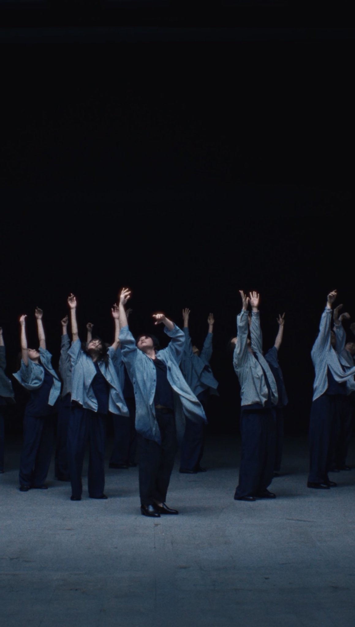 自作の絵画のダンスする子 自作の絵画のダンスする子