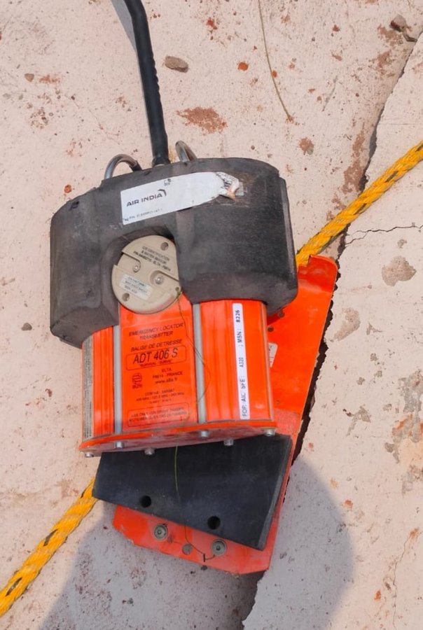 ashishcantt's tweet image. #BlackBox 
Of #Boeing787 
#Plain