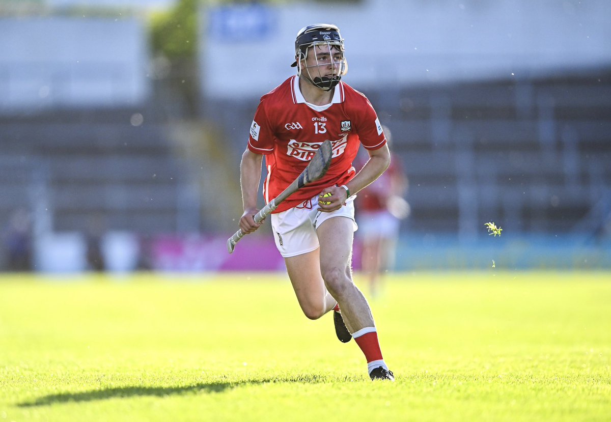 GAA_BEO's tweet image. Dé Domhnaigh ar #GAABEO
Cluiche Leathcheannais Iomána na hÉireann sa Chraobh Mionúr 🥎
All Ireland Hurling Semi-Final in the Minor Championship 🤩
Beo ar TG4 @ 12:45
@GaaClare v @OfficialCorkGAA