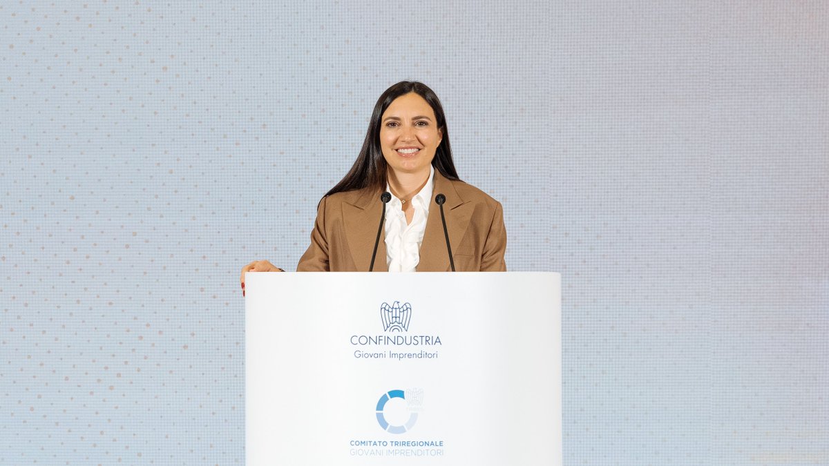 Come è fatto un Paese competitivo, che costruisce la sua “Filiera Futuro”? Prima di tutto ha costi strutturali sostenibili. È fondamentale un abbassamento strutturale del costo dell’energia, del lavoro e della pressione fiscale - <a href="/MariaAnghileri/">Maria Anghileri</a> #Rapallo25