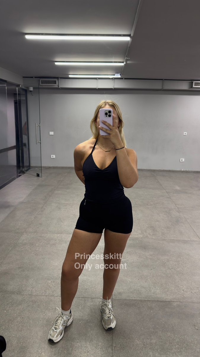 Your fav gymgirl 😏