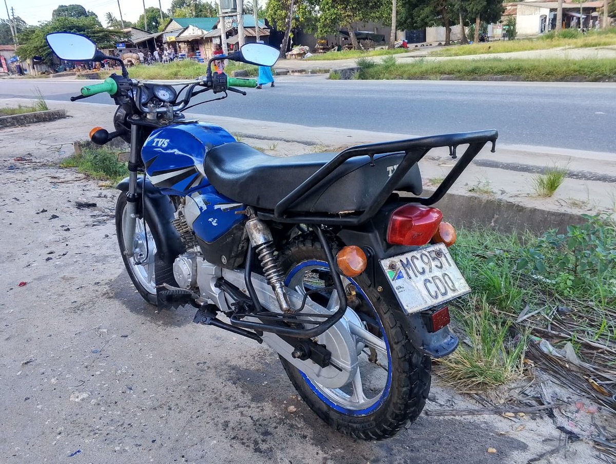 Eng_Matarra's tweet photo. PIKIPIKI INAUZWA
AINA - TVS HLX 🔥 🔥🔥🔥
REG: #CQD
◾️CC. 125
◾️GEAR NNE
◾️STARTER JINO MOJA
◾️FULL DOCUMENTS
BEI - 780,000
IPO DAR
CALL - 0719542184 https://t.co/CQc7rJiqt1