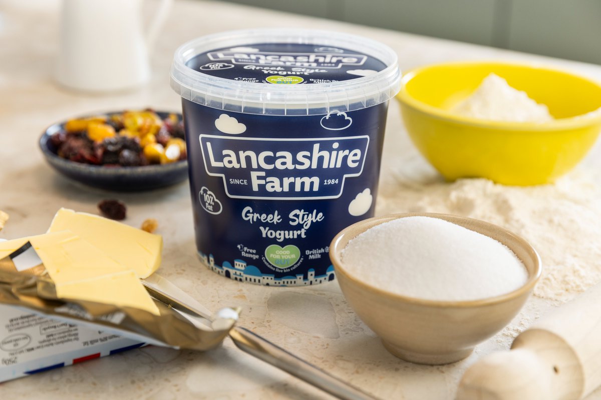 One tub, endless possibilities 🍶
Whether it's baking, blending, or dolloping, our Greek Style Yogurt adds richness and a protein punch to every recipe.
 🥄Ready to mix it into your next bake?
#GreekYogurtGoals #BakeWithYogurt #LancashireFarm #CreamyGoodness #YogurtInEverything