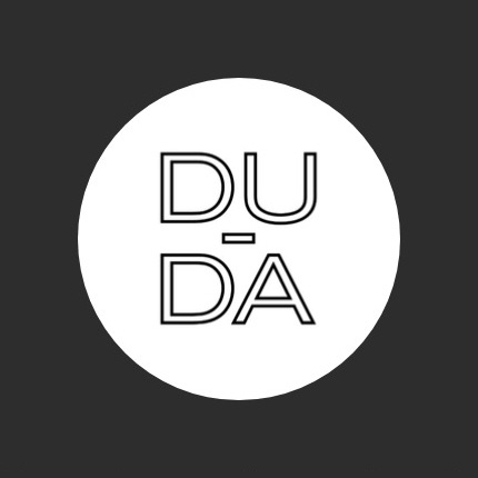 🗓️ ¡El lunes organizamos dos actividades para las #SetmanesArquitectura 2025!

➡️ Presentación de trabajos de la asignatura Proyectos II con la docente Ana García (10:15h).

➡️ Charla "Refugios socioemocionales" con el colectivo DU-DA (12:30h).

🔗 Info: tinyurl.com/344m9rfe.