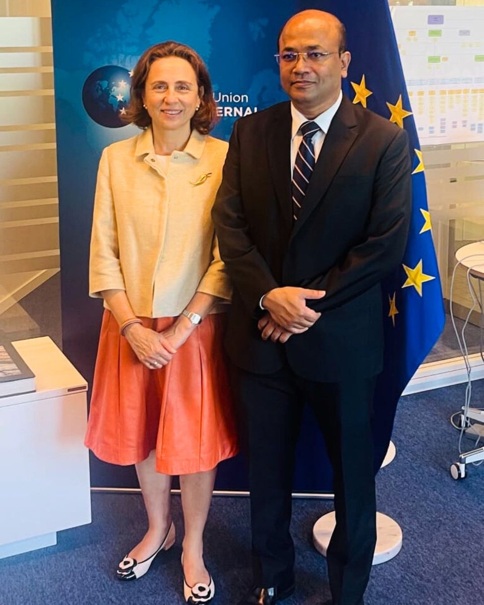 EEAS_SecGen's tweet image. Welcome to the @eu_eeas, Ambassador Alam!
So much to discuss on EU-Bangladesh relations, from national politics and regional security, over GSP+ and aviation, to the upcoming UN Rohingya Conference. 🇧🇩🇪🇺