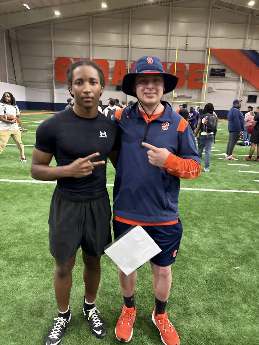 OmariForrest's tweet image. Had a great time at camp with @Coach_JeremyR @allpraisesdue7 Thankyou for the opportunity. @NiskyFB #DART
