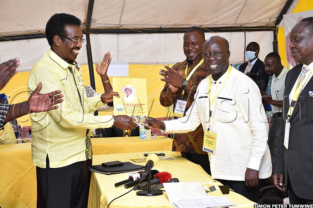 The New Vision (@newvisionwire) on Twitter photo #ElectionWatch
Vice-President <a href="/jessica_alupo/">Vice President Jessica Alupo</a> and security minister <a href="/jkmuhwezi/">Maj Gen Jim K Muhwezi</a> have been nominated today to contest in the upcoming <a href="/NRMOnline/">NRM Party</a> primaries.
The two will be out of the country on official <a href="/GovUganda/">Government of Uganda</a> duty on the official nomination day (June 17).
#VisionUpdates #ElectionWatch
Vice-President <a href="/jessica_alupo/">Vice President Jessica Alupo</a> and security minister <a href="/jkmuhwezi/">Maj Gen Jim K Muhwezi</a> have been nominated today to contest in the upcoming <a href="/NRMOnline/">NRM Party</a> primaries.
The two will be out of the country on official <a href="/GovUganda/">Government of Uganda</a> duty on the official nomination day (June 17).
#VisionUpdates