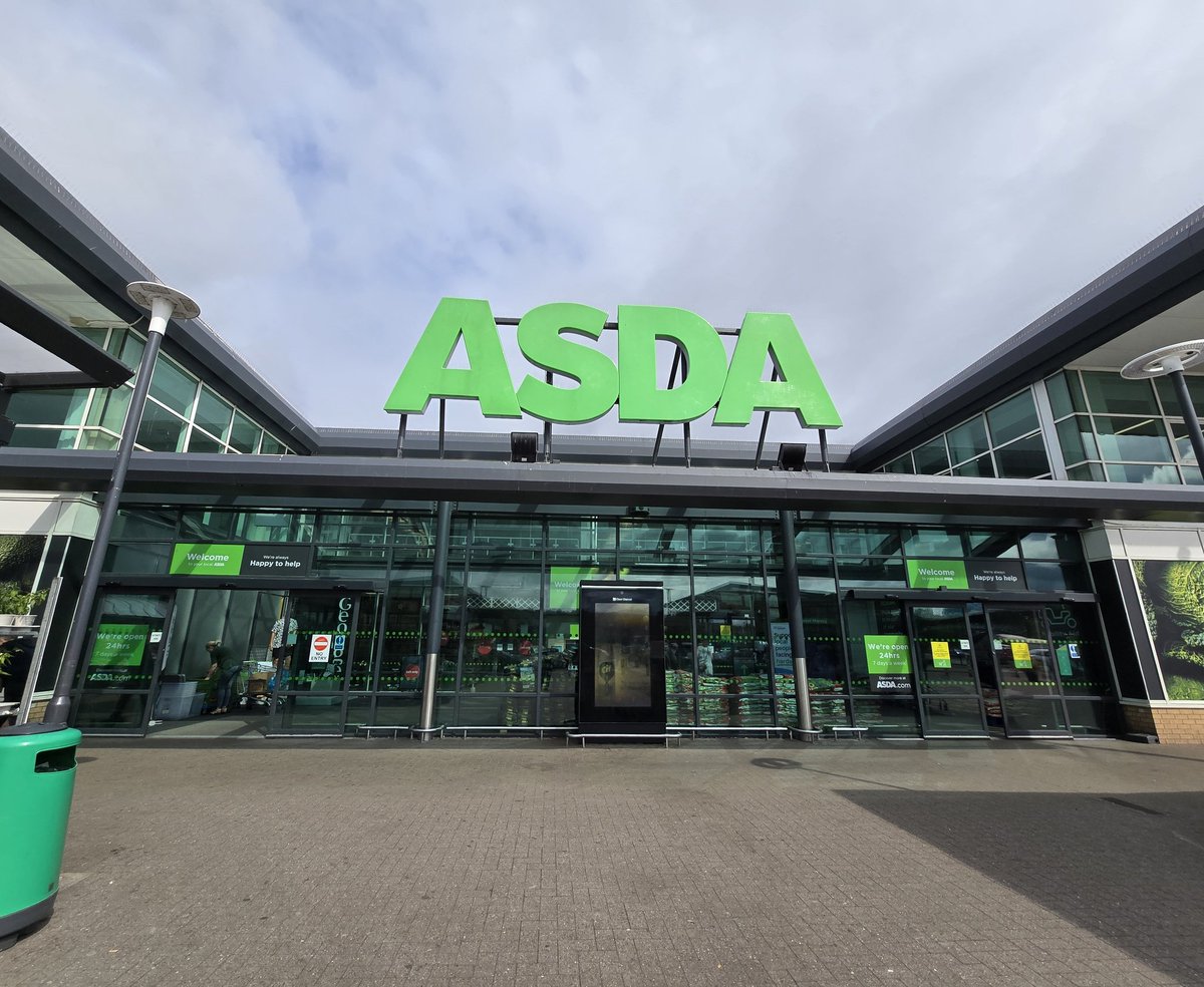 Today, we are in <a href="/asda/">Asda</a> Toryglen collecting food. If you are about, please come say hello and donate if you can! 😊💚
