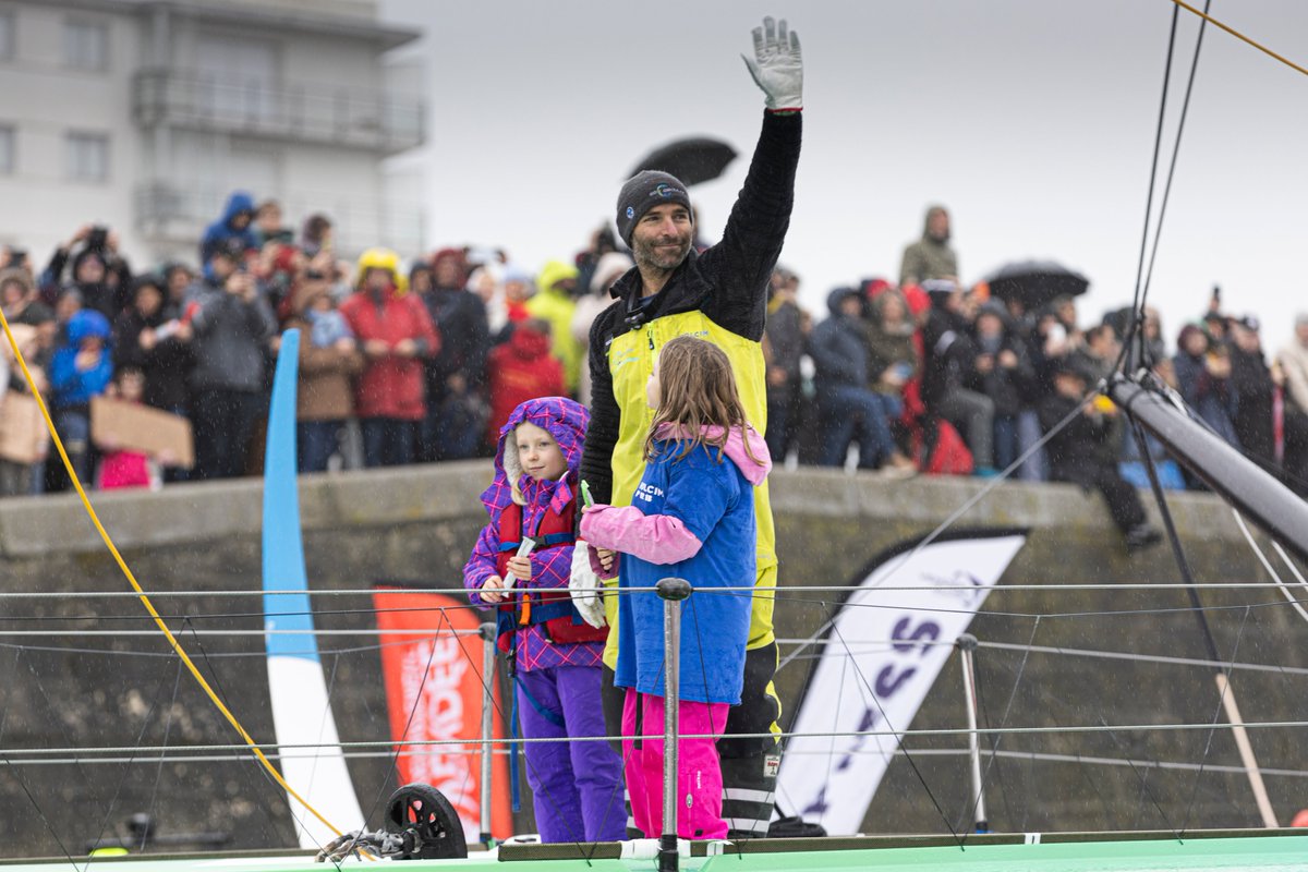 VendeeGlobeENG's tweet image. Happy Dads' Day! 👨👧👦
Today, we're celebrating all the super dads, and especially the skipper dads who braved the oceans during the Vendée Globe 2024, as well as those who supported the adventure from near and far.
You're incredible! 💙