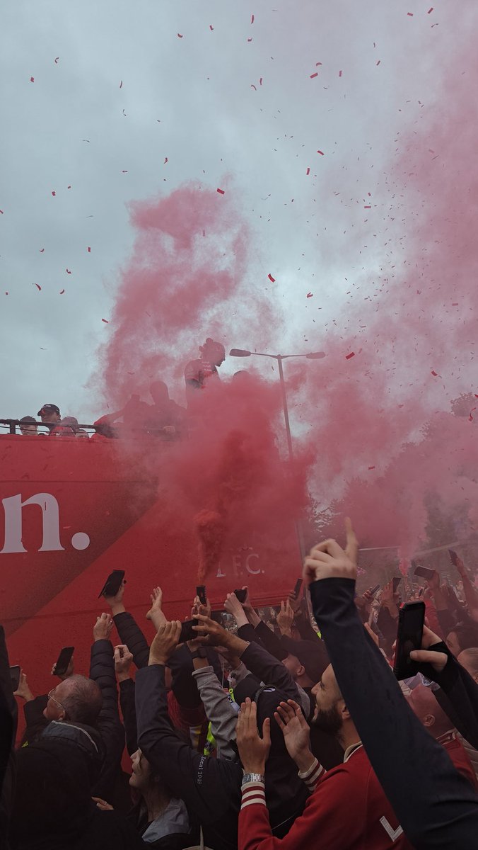 TheBadhwar's tweet photo. @_pauljoyce @TimesSport Wirtz on that Bus next year #HereWeGo    #LFC https://t.co/0SE1dq4gcF