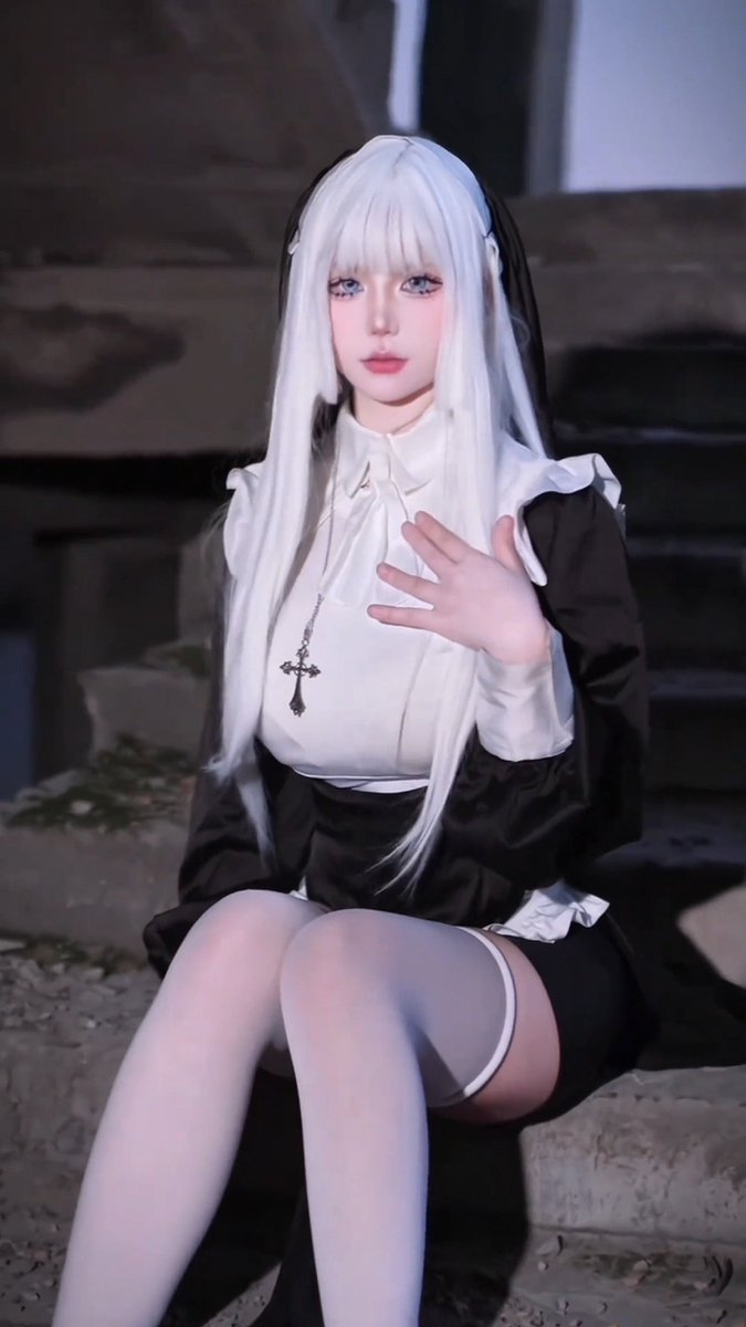 Cosplay Nun... 🤍🖤✨ Cre: 猫姨 #cosplayer #cosplay #Nun #修道女 #修女 #beautiful