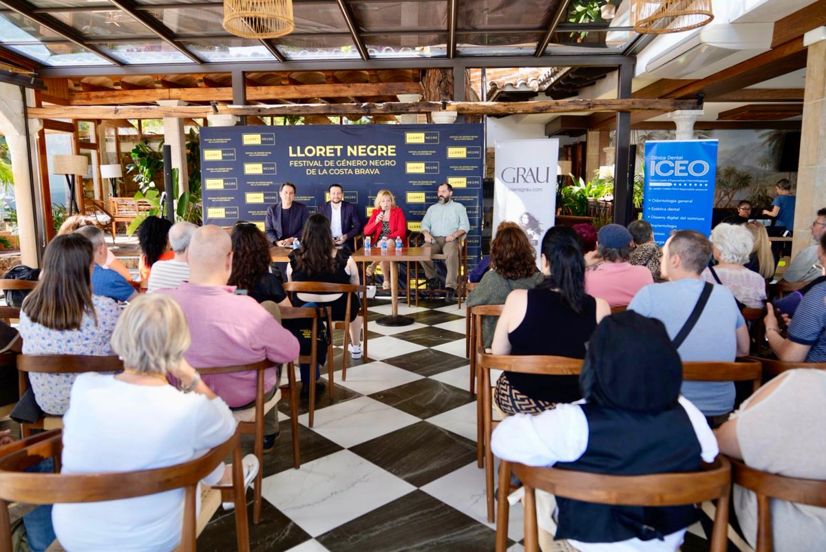📚 El mes passat vam tenir el plaer d'acollir la darrera edició del Lloret Negre! Un esdeveniment consolidat a #LloretdeMar ple de cultura, misteri i passió per la literatura negra🖤:

🗣️ Conferències
📖 Presentacions de llibres
🖼️ Exposicions
...i molt més!

#mylloret