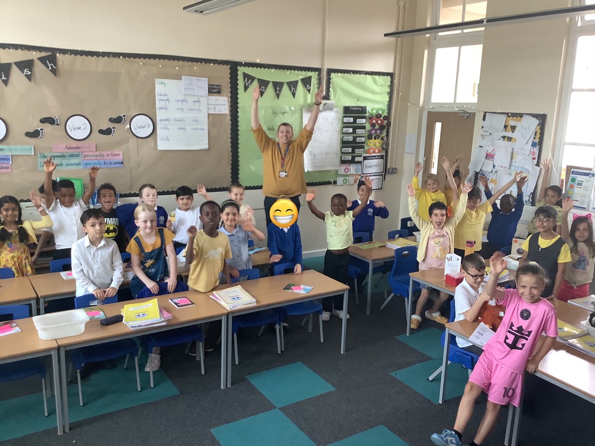 AshwoodYear2's tweet photo. Year 2 have made a great effort for #YellowDay raising money and awareness @satrust_ @ChetwyndSpencer #cysticfibrosis https://t.co/lGEPfYtHLZ