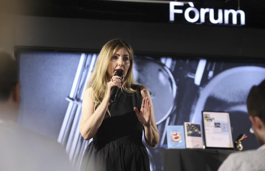 bondia's tweet image. La Caputxeta no vol ser verge @FNACANDORRA #Andorra tinyurl.com/4b9ebyj6