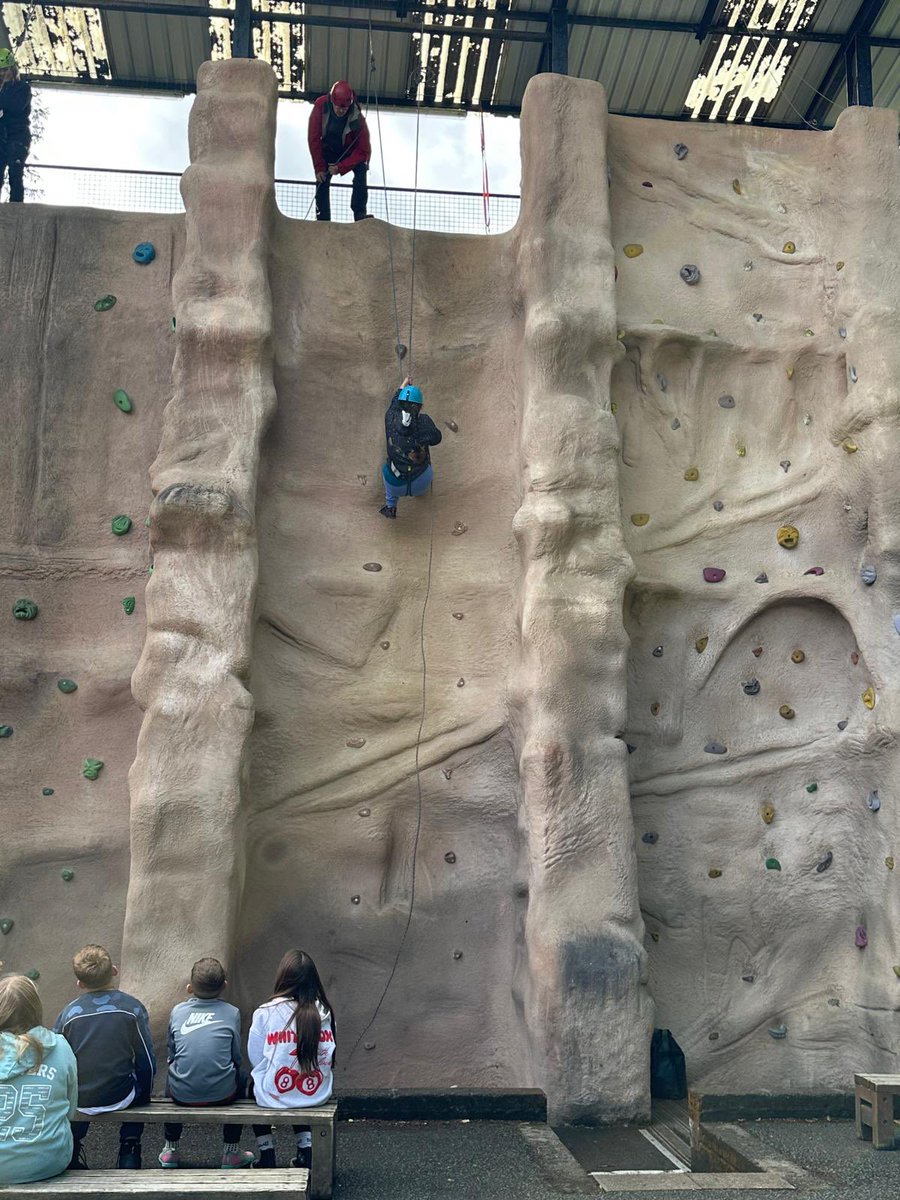 FpsMrjohn's tweet photo. One of our final activities. Abseiling. Very brave this morning. https://t.co/stOj228ZZg