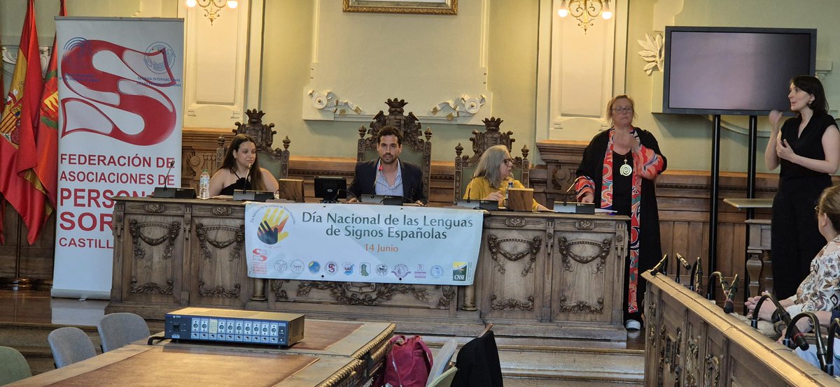 FSIE Valladolid (@fsievalladolid) on Twitter photo @fsiecl participa en el día nacional de las lenguas de signos españolas 2025 <a href="/AyuntamientoVLL/">Ayto. de Valladolid</a> <a href="/educacyl/">Educación JCyL</a> <a href="/Dip_Va/">DiputaciónValladolid</a> <a href="/jcyl/">Junta de Castilla y León</a> <a href="/familiajcyl/">Familia Castilla y León</a> #educacion #diainternacional #LenguajeSinPalabras #lenguas #sordos <a href="/Rodriniga/">Rodrigo Nieto</a> #discapacidad #dependencia #comunicacion @fsiecl participa en el día nacional de las lenguas de signos españolas 2025 <a href="/AyuntamientoVLL/">Ayto. de Valladolid</a> <a href="/educacyl/">Educación JCyL</a> <a href="/Dip_Va/">DiputaciónValladolid</a> <a href="/jcyl/">Junta de Castilla y León</a> <a href="/familiajcyl/">Familia Castilla y León</a> #educacion #diainternacional #LenguajeSinPalabras #lenguas #sordos <a href="/Rodriniga/">Rodrigo Nieto</a> #discapacidad #dependencia #comunicacion