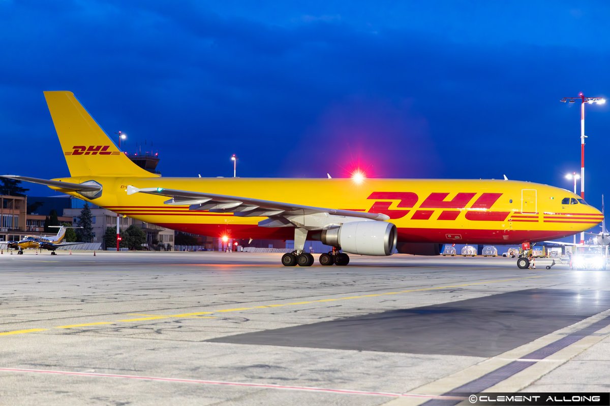 Not a common aircraft at #Toulouse #Airport ! <a href="/DHLExpressFr/">DHL Express France</a>  with their <a href="/Airbus/">Airbus</a>  #A300 replacing the #Boeing #B757 ! #Avgeeks #Avgeek