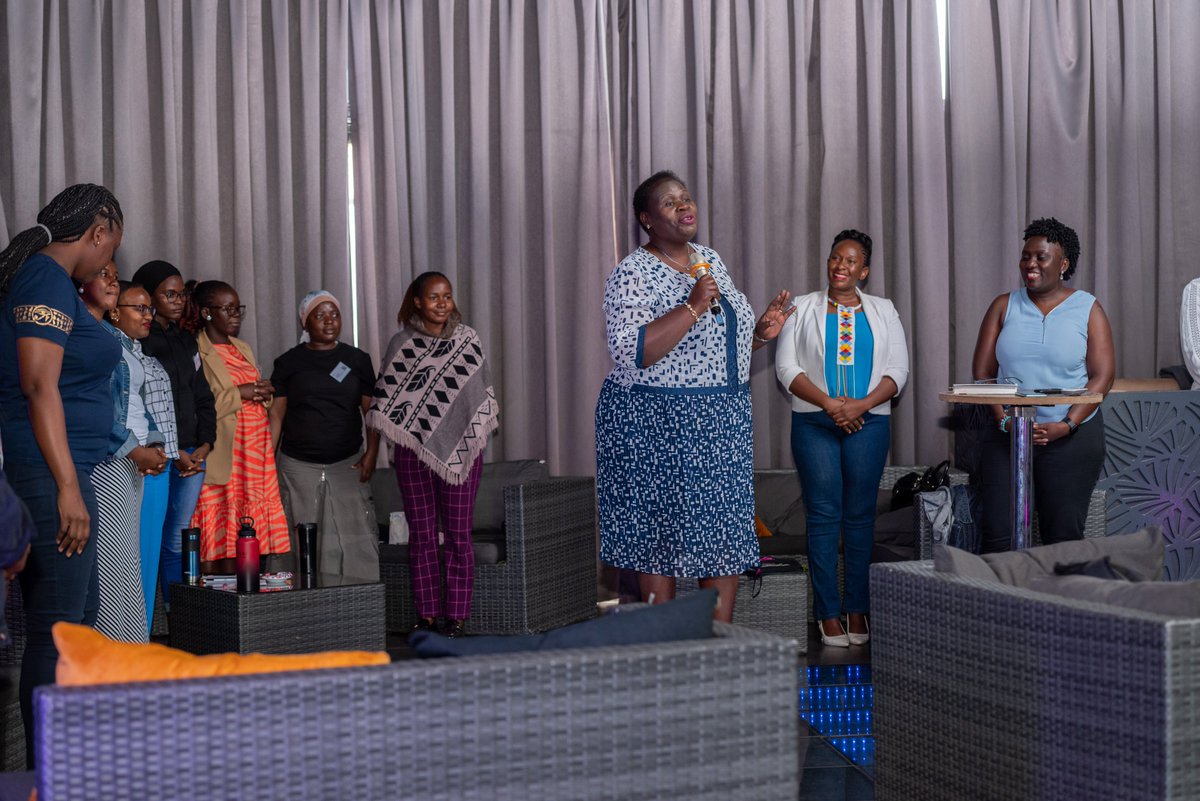 SteppingSt74385's tweet photo. We were honored to host Dr. Barbara Ofwono Buyondo @victoriouseduc at #ElevateHer as she shared powerful insights on leadership, resilience & purpose.
Her journey reminds us: when women lead, generations rise. 🌱👩��🏫
#WomenInLeadership #EmpowerHer #SteppingStonePlatform https://t.co/ffrRadR3Fn