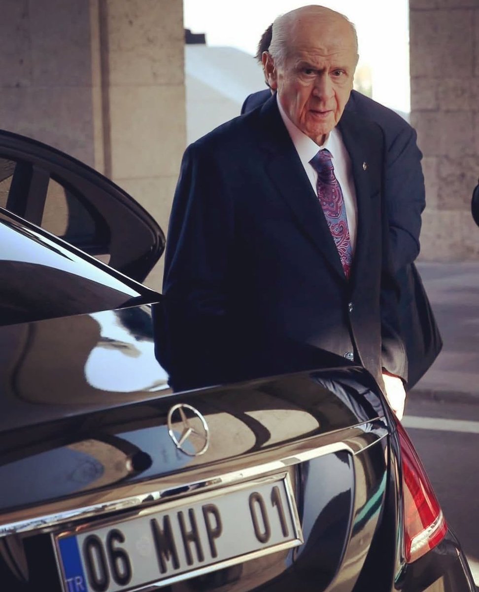 Staj Çıraklık mağduriyetini ilk siyasete taşıyan sizsiniz sayın <a href="/dbdevletbahceli/">Devlet Bahçeli</a> bey 5 gün işe 1 gün okula gittik çözüm  odaklı adımlarınızı bekliyoruz mağduriyeti tedavülden kaldırmak sizin elinizde
<a href="/MHP_Bilgi/">MHP</a> <a href="/UlviYonter/">Dr.İzzet Ulvi YÖNTER</a>

Farkında mısınız ?
#SanayideÇırakStajyerKalmadı