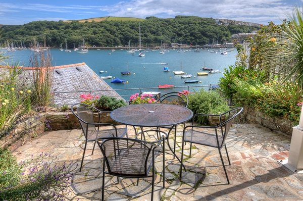 The forecast is looking great for next week and beyond so now is a great time to plan your next trip down to Cornwall. We have some great late deals available in July and August. So you could soon by enjoying a break by the sea!
#fowey #cornwall
foweyvalleyholidays.co.uk
