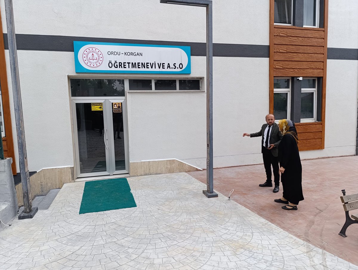korganmem's tweet photo. 📍Korgandaki Evinizi Sizler İçin Yeniliyoruz.

İlçe Millî Eğitim Müdürümüz Kenan Köklükaya, devam eden tadilat ve onarım çalışmalarını yerinde inceledi.

🔧 Yenilenen yüzüyle Öğretmenevimiz çok yakında siz değerli misafirlerimizin hizmetinde olacak.

@mfvargeloglu @KeremTun42 https://t.co/s4WfrBrJO4
