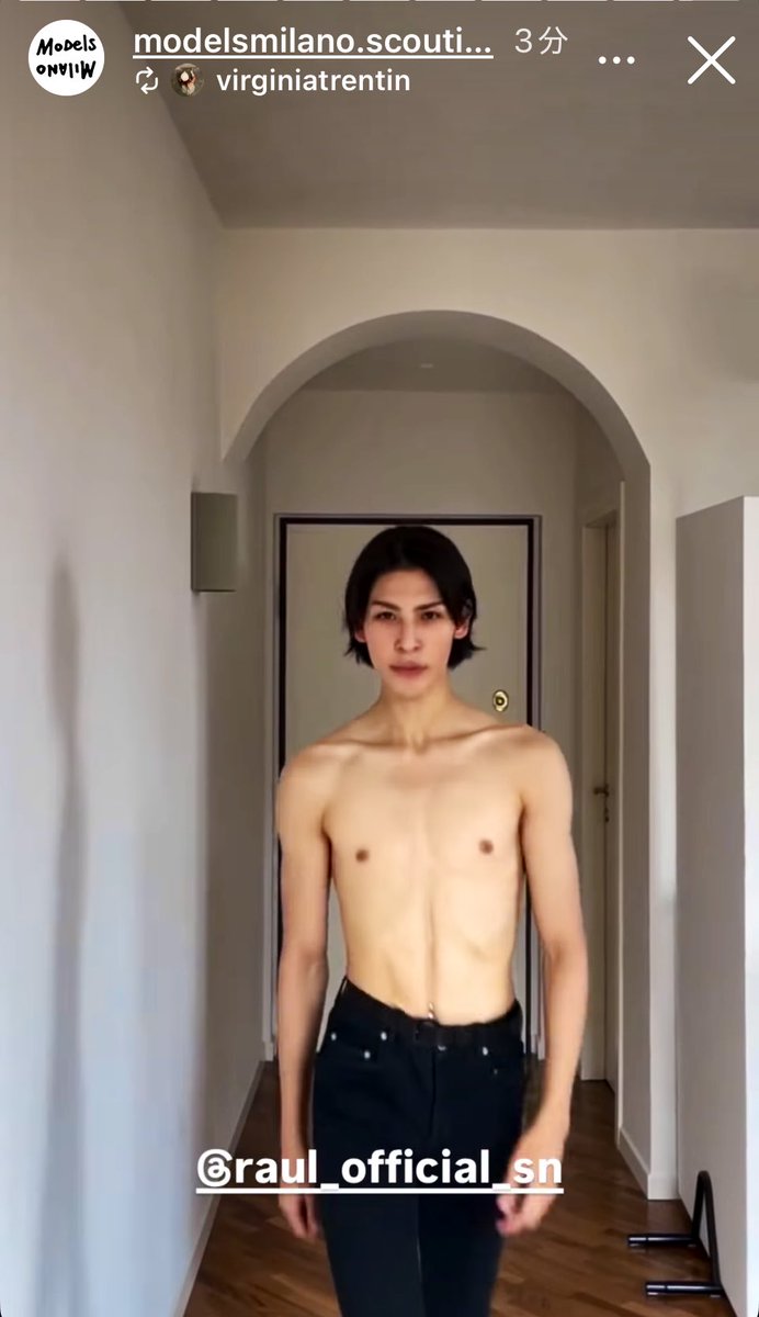 miracletolive's tweet image. #modelsmilano ストリーズ✨
ラウール🤍
少し切ったhair
美しく真っ直ぐ見つめる瞳
そして引き締まった腹筋
ラウールが美しく仕上げたスタイルでの姿が🆙

#Raul #SnowMan
#モデルズミラノ　#ラウール
 instagram.com/stories/models…