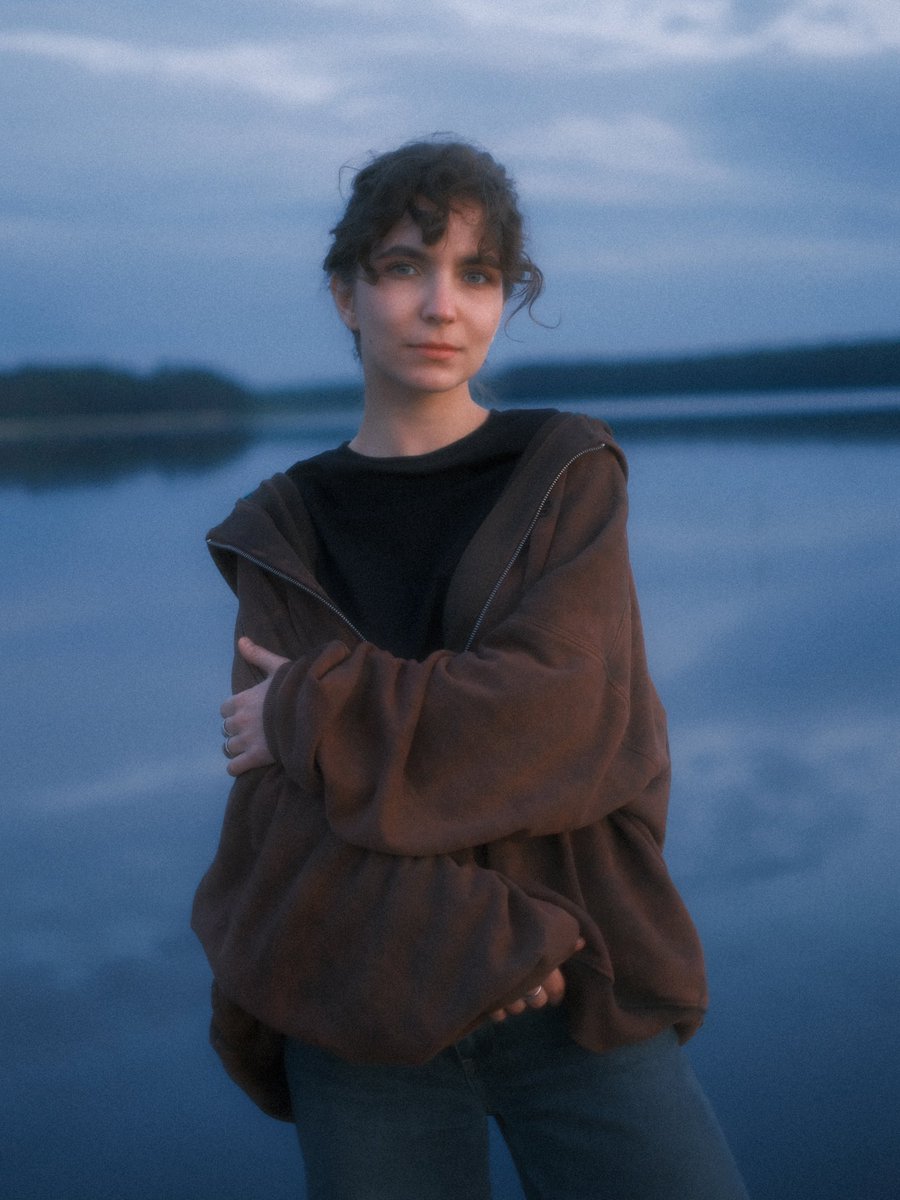 Calmnist's tweet image. 