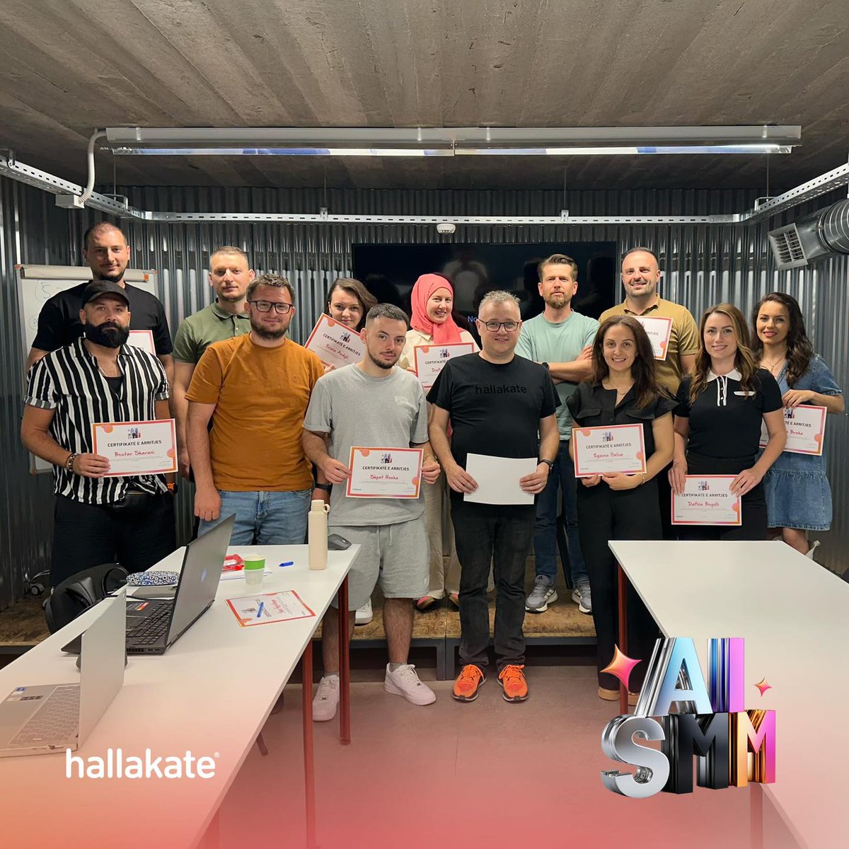 Hallakate tweet media