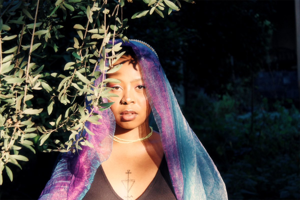 it’s finally home, from my vault to your heart ❤️ 
#IYDK by nams x @daevmartian out now 
The link gets you into the garden 🍃🫶

cca.ffm.to/iydk