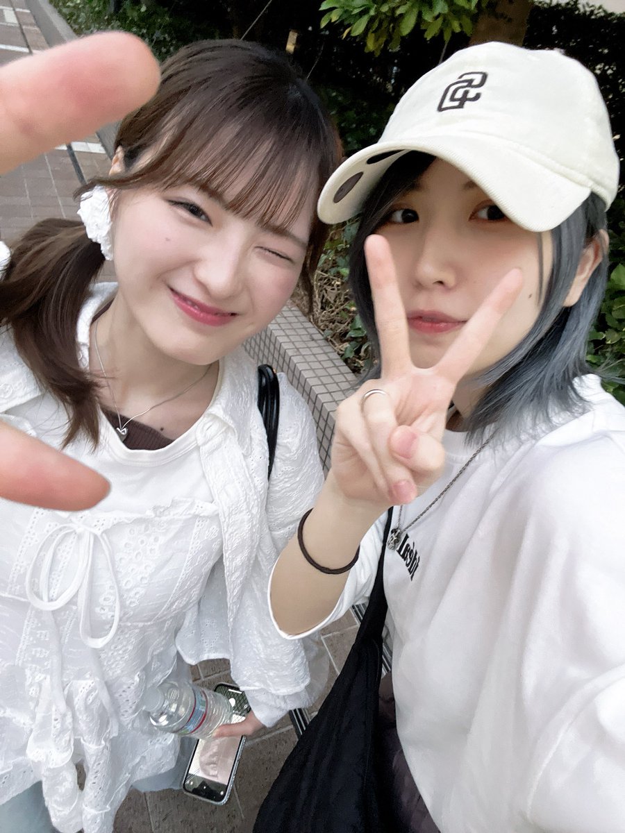 _aoimio_'s tweet photo. 会えたンゴ🍑 https://t.co/dh8OrjFzKS