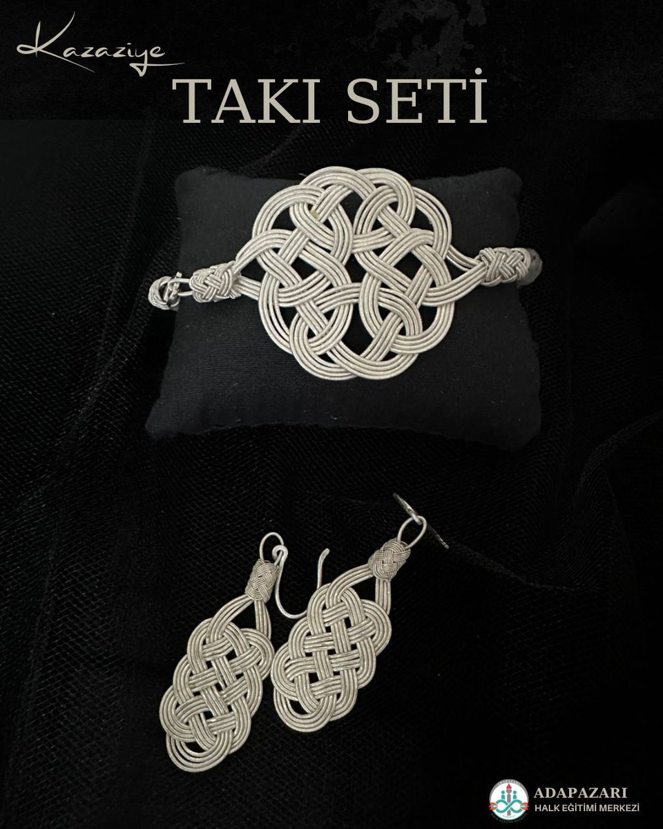 Adapazarı Halk Egitim (@adahalkegitim) on Twitter photo Kazaziye Takı Seti
Gümüş Takı İşlemeciliği atölyesinin maharetli ellerinden çıkan bu eşsiz Kazaziye seti; küpe ve bileklikten oluşan, estetikle zarafeti buluşturan göz alıcı bir sanat eseridir.
<a href="/tcmeb/">Millî Eğitim Bakanlığı</a>
<a href="/SakaryaValiligi/">T.C. Sakarya Valiliği</a>
<a href="/coskunbakirtas/">Coşkun BAKIRTAŞ</a>
<a href="/enginkahraman45/">Engin Kahraman</a>
<a href="/onderurkmez54/">Önder ÜRKMEZ 🇹🇷🇹🇷🇹🇷</a> Kazaziye Takı Seti
Gümüş Takı İşlemeciliği atölyesinin maharetli ellerinden çıkan bu eşsiz Kazaziye seti; küpe ve bileklikten oluşan, estetikle zarafeti buluşturan göz alıcı bir sanat eseridir.
<a href="/tcmeb/">Millî Eğitim Bakanlığı</a>
<a href="/SakaryaValiligi/">T.C. Sakarya Valiliği</a>
<a href="/coskunbakirtas/">Coşkun BAKIRTAŞ</a>
<a href="/enginkahraman45/">Engin Kahraman</a>
<a href="/onderurkmez54/">Önder ÜRKMEZ 🇹🇷🇹🇷🇹🇷</a>