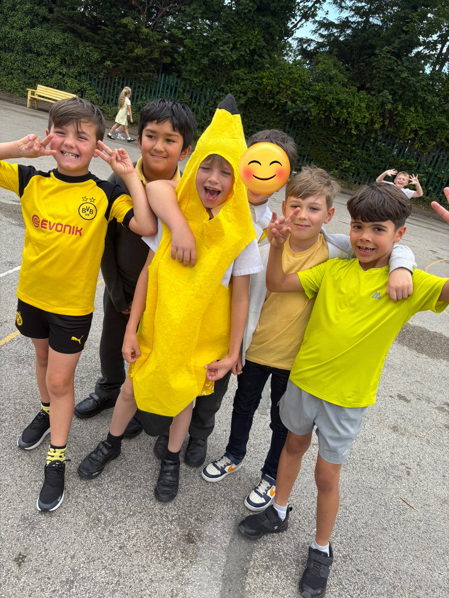 CCMPrimary's tweet image. Year 3 are wearing yellow today to support a charity close to our hearts…. The Cystic Fibrosis Trust. 💛 #cfweek #cftrust