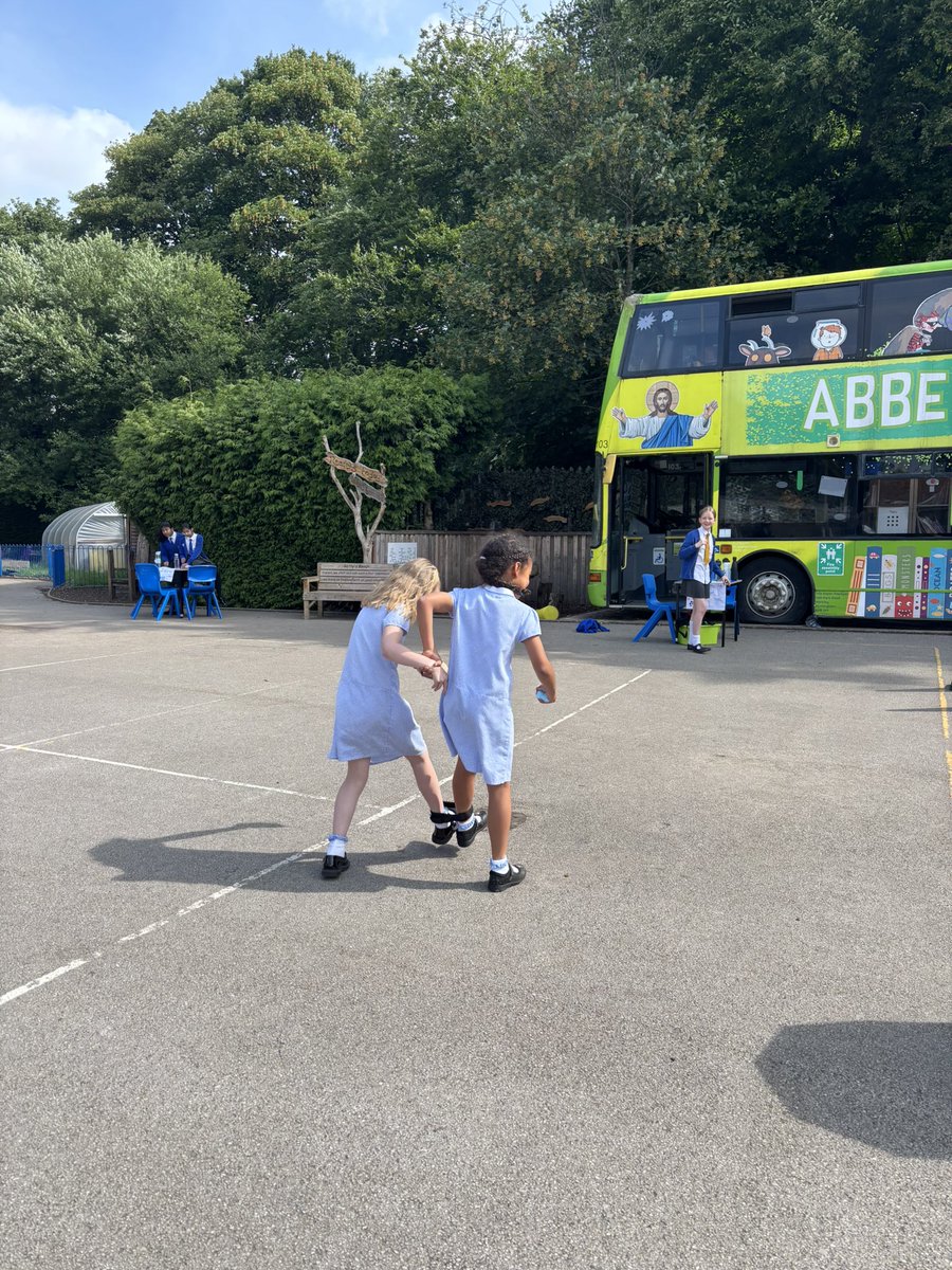 AbbeyPrimary's tweet photo. #y2 are enjoying exploring the #y6 small change fair this morning @WhiteRoseEd #MoneyWeek2025 @BCPP__ @BhamDES https://t.co/39U3OpZxrA