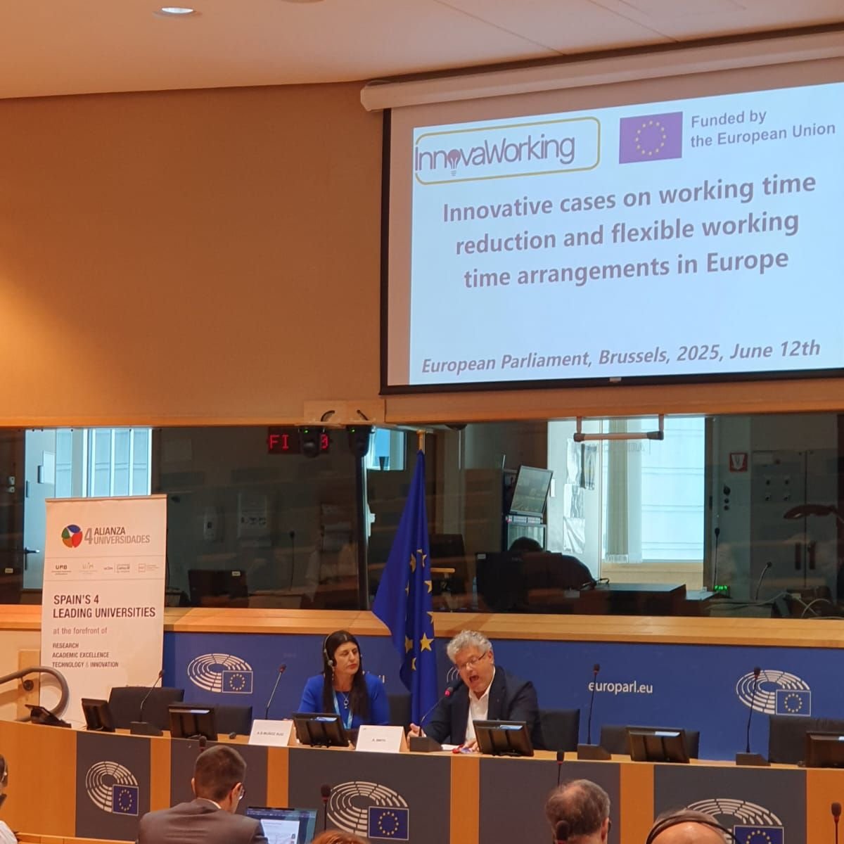 ServInvestUC3M's tweet photo. ✨ Gran jornada ayer en el Parlamento Europeo presentando el proyecto #INNOVAWORKING, coordinado por la @uc3m, sobre la reducción de jornada laboral o el impacto de la tecnología en el tiempo de trabajo.
Más info 👇
https://t.co/YQIyG89fB5 https://t.co/DJYfj9kcA6