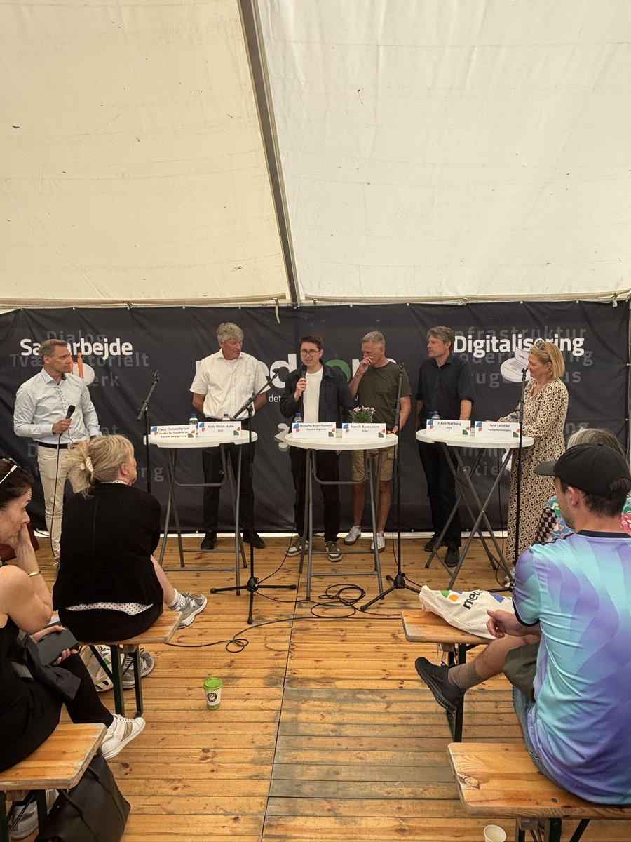 Tak til KiAP og panelet for en vigtig debat om fremtidens patientforløb. For at kronikerpakkerne skal blive en succes, skal der data til almen praksis – og gerne gennem forløbsplanen fra KiAP #Kronikerpakker #Sundpol #Folkemødet2025