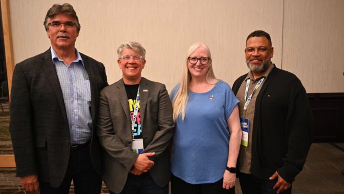 <a href="/NUPGE/">NUPGE</a> Convention 2025 starts in Fredericton today!

OPSEU/SEFPO delegates brought the energy to our caucus last night as we prepare to hit the floor.

Delegates are ready to build unity with labour allies across the country who are fighting to protect public services.