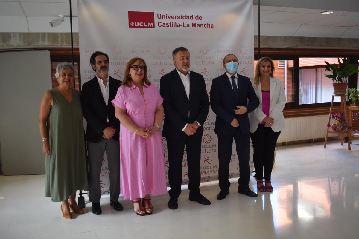 🎂 Hoy, #13dejunio, celebramos el 91º aniversario del nacimiento de Antonio Pérez, figura clave de la cultura en #CLM.

🖼️ En la <a href="/FAPoficial/">Fundación Antonio Pérez</a> puedes visitar la exposición ‘La muerte y la nada’ de Antonio Saura y Jacques Chessex.

🔗 cultura.castillalamancha.es/museos/actuali…
