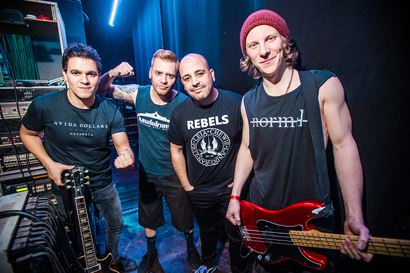 NO WAY OUT celebran 20 años de "Bipolar" y vuelven a los escenarios - maxmetal.net/2025/06/13/no-…